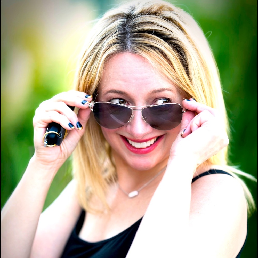 Meet your Posher, Jennifer